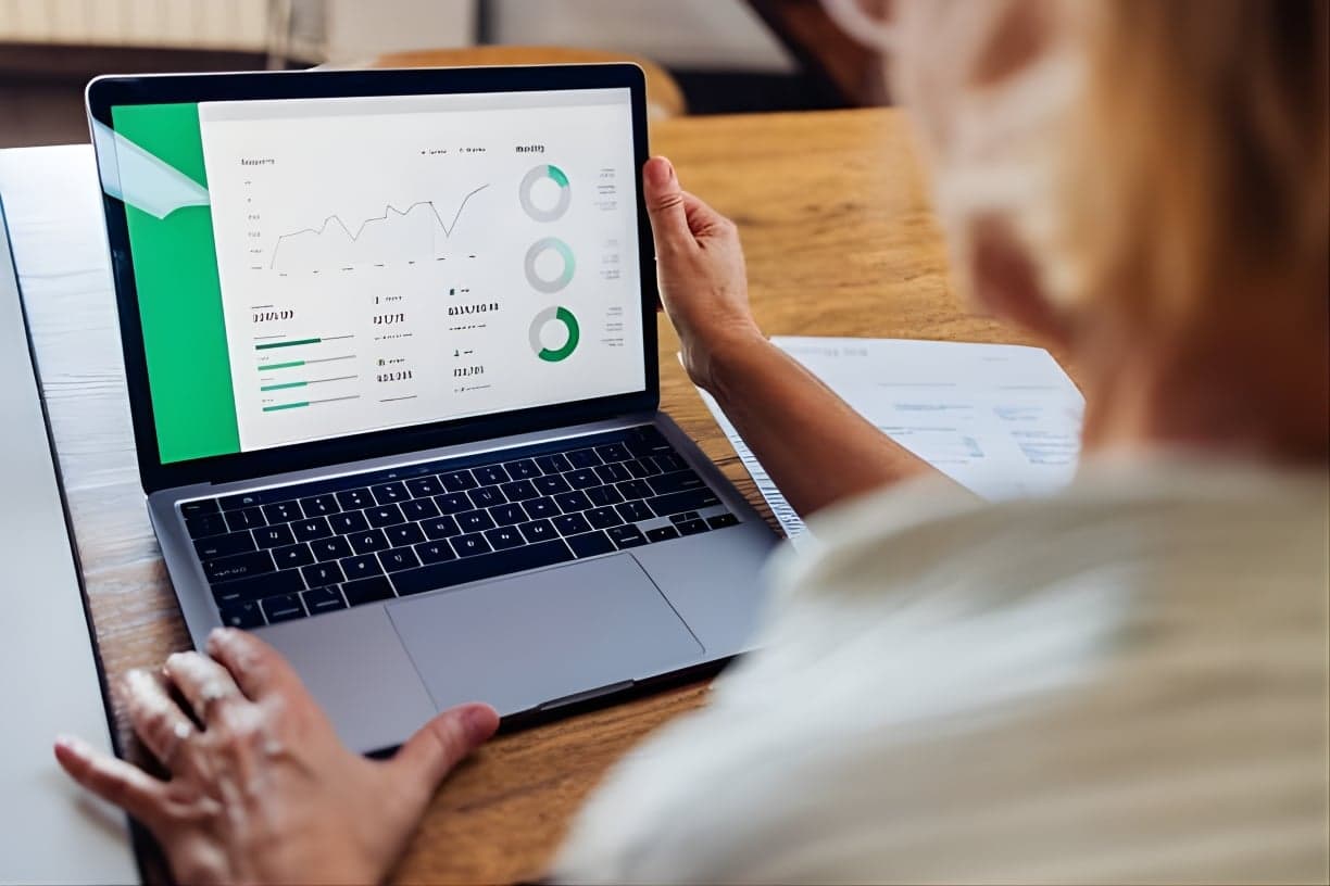 Choosing the right invoicing software: 8 criteria to consider